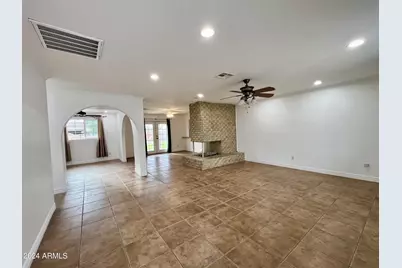 2914 N 49th Avenue, Phoenix, AZ 85031 - Photo 3