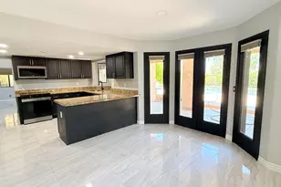 1406 E Tierra Buena Ln, Phoenix, AZ 85022 - Photo 13