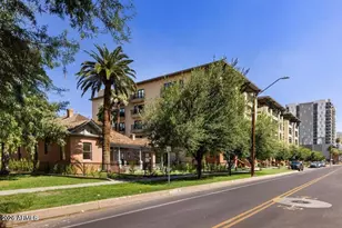 825 N 3rd Ave, Phoenix, AZ 85003 - Photo 9