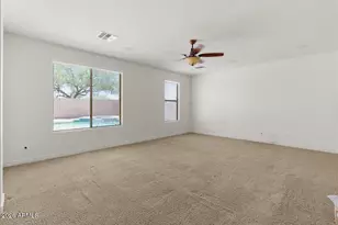 13585 S 175th Dr, Goodyear, AZ 85338 - Photo 7