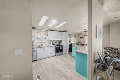 2400 E Baseline Avenue #178, Apache Junction, AZ 85119 - Photo 11