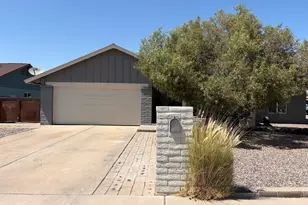 3916 W Aster Dr, Phoenix, AZ 85029 - Photo 1