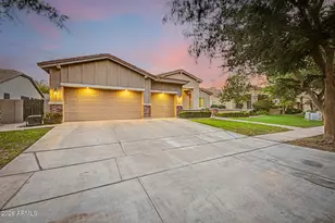 2975 E Comstock Dr, Gilbert, AZ 85296 - Photo 3