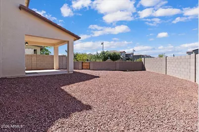 15043 W Desert Bloom Street, Goodyear, AZ 85338 - Photo 17