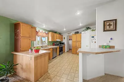 26748 N 187th Avenue, Wittmann, AZ 85361 - Photo 13