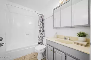 2046 W Hazelwood Pkwy, Phoenix, AZ 85015 - Photo 15