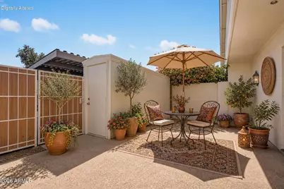 2046 W Hazelwood Parkway, Phoenix, AZ 85015 - Photo 9