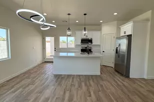 8515 W Pineveta Dr, Arizona City, AZ 85123 - Photo 3