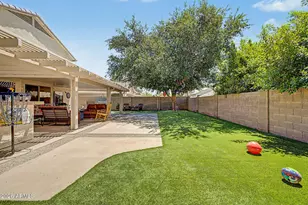 8557 W Rue De Lamour, Peoria, AZ 85381 - Photo 43