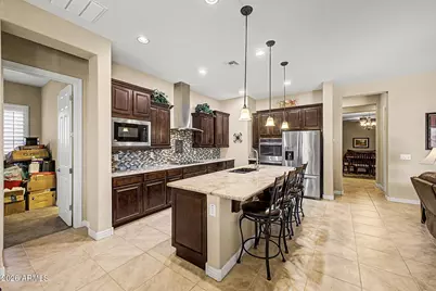 18468 W Paradise Lane, Surprise, AZ 85388 - Photo 9
