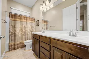 18468 W Paradise Ln, Surprise, AZ 85388 - Photo 13