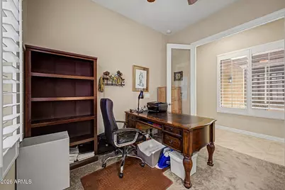 18468 W Paradise Lane, Surprise, AZ 85388 - Photo 17