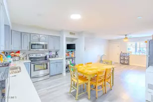 7139 W Wilshire Dr, Phoenix, AZ 85035 - Photo 5
