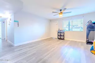 7139 W Wilshire Dr, Phoenix, AZ 85035 - Photo 7