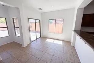 934 E Overlin Ln, Avondale, AZ 85323 - Photo 9