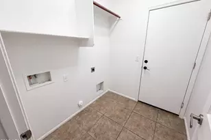 934 E Overlin Ln, Avondale, AZ 85323 - Photo 23