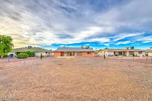 10355 W Caron Dr, Sun City, AZ 85351 - Photo 35