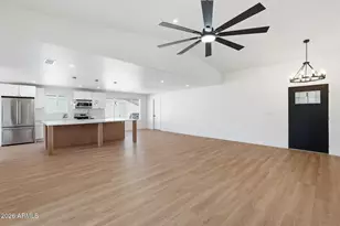 4062 W Christy Dr, Phoenix, AZ 85029 - Photo 5