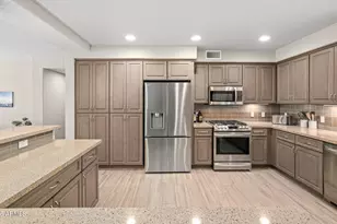 17850 N 68th St, Phoenix, AZ 85054 - Photo 23