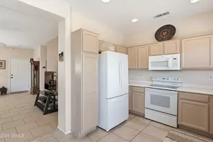 16295 W Mountain Pass Dr, Surprise, AZ 85374 - Photo 7