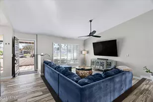 2318 E Yucca St, Phoenix, AZ 85028 - Photo 11