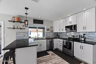 2318 E Yucca St, Phoenix, AZ 85028 - Photo 23
