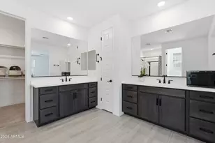 4650 W Gilbert Ln, San Tan Valley, AZ 85144 - Photo 19
