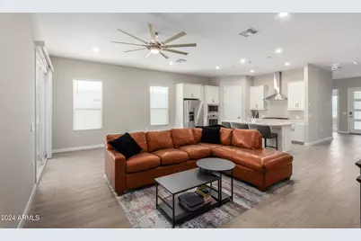 10472 W Adam Avenue, Peoria, AZ 85382 - Photo 5