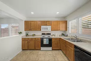 4110 W Glenn Dr, Phoenix, AZ 85051 - Photo 13