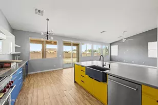 22314 W White Feather Ln, Wittmann, AZ 85361 - Photo 7