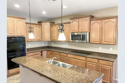 668 W Stanley Avenue, Queen Creek, AZ 85140 - Photo 5