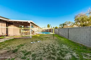 1645 E Manhatton Dr, Tempe, AZ 85282 - Photo 21