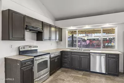 7244 N 46th Avenue, Glendale, AZ 85301 - Photo 13