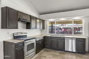 7244 N 46th Ave, Glendale, AZ 85301 - Photo 13