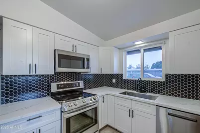 10908 W Windsor Drive, Sun City, AZ 85351 - Photo 13