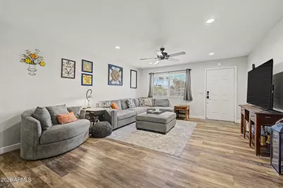 112 E Juniper Avenue, Gilbert, AZ 85234 - Photo 3