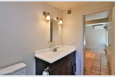 4243 E Campbell Avenue, Phoenix, AZ 85018 - Photo 23