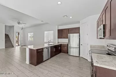 721 E Carol Avenue, Phoenix, AZ 85020 - Photo 17