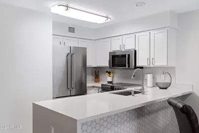 10080 E Mountainview Lake Drive #215, Scottsdale, AZ 85258 - Photo 11