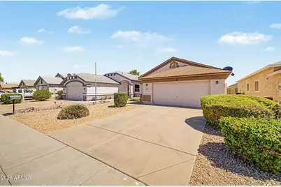 9733 W Mountain View Road, Peoria, AZ 85345 - Photo 3