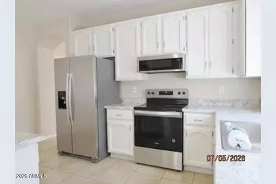 6135 W Navajo Drive, Glendale, AZ 85302 - Photo 11