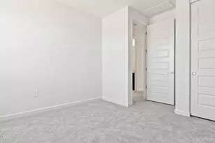 9739 S 12th Street S, Phoenix, AZ 85042 - Photo 21