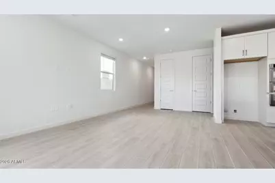 9739 S 12th Street S, Phoenix, AZ 85042 - Photo 11