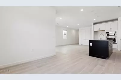 9739 S 12th Street S, Phoenix, AZ 85042 - Photo 9