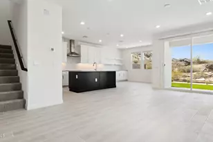 9739 S 12th Street S, Phoenix, AZ 85042 - Photo 3