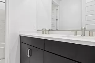 9739 S 12th Street S, Phoenix, AZ 85042 - Photo 23