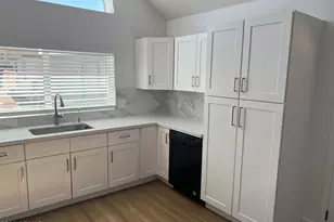 444 S Delaware St, Chandler, AZ 85225 - Photo 5