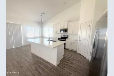 3650 N Hohokam Drive, Eloy, AZ 85131 - Photo 3