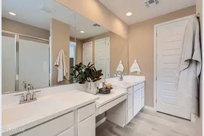 23342 W Parkway Drive, Buckeye, AZ 85326 - Photo 11
