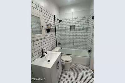 541 W Monte Vista Road #Apt 3, Phoenix, AZ 85003 - Photo 7